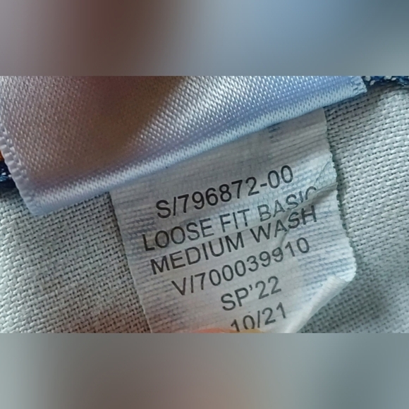 An Old Navy Loose Men's Classic Blue Jeans - Picture 11 of 12